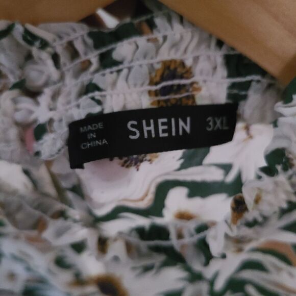 Shein Curve Floral Blouse 3x - Picture 3 of 4